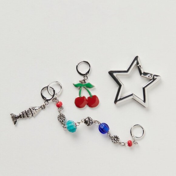 NWT Free People Shoe Charm & Pin Pack in Star Cherry - Picture 2 of 4